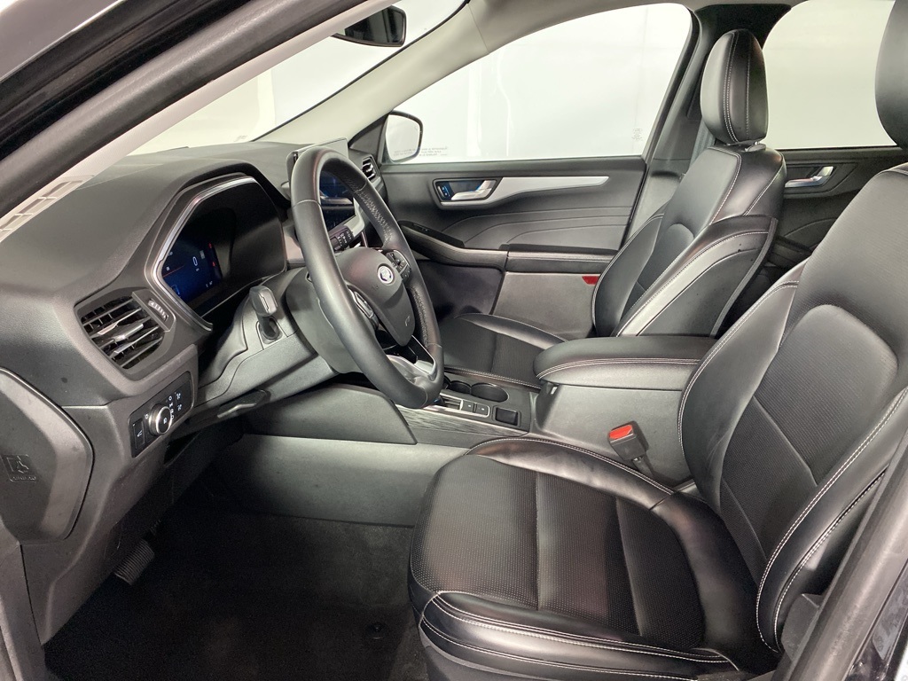 2024 Ford Escape Platinum photo 2