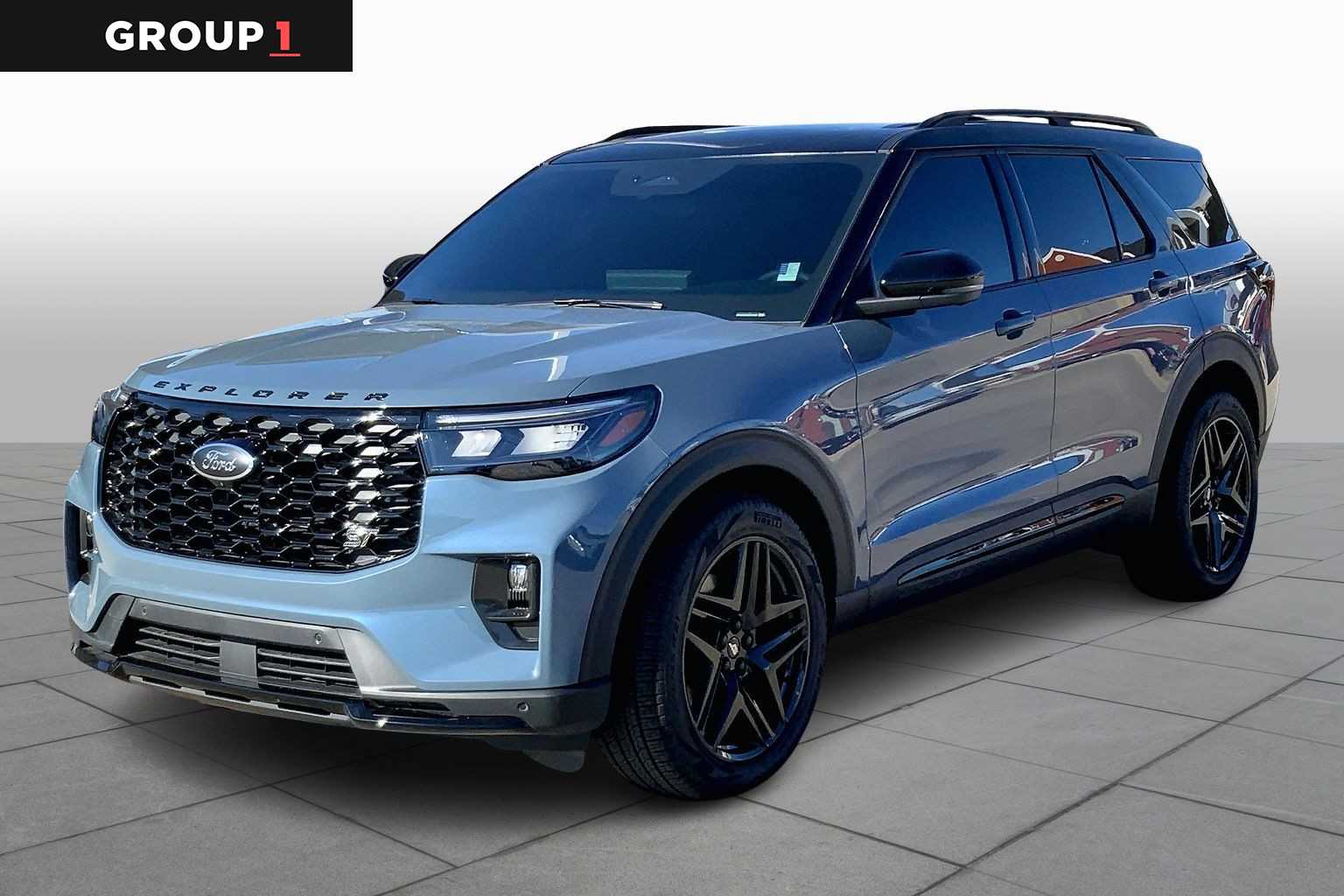 2025 Ford Explorer - Image 1