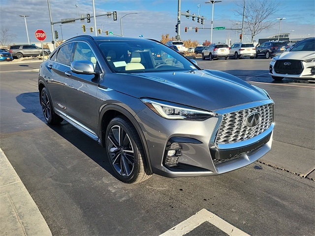 2025 Infiniti QX55 Essential photo 3