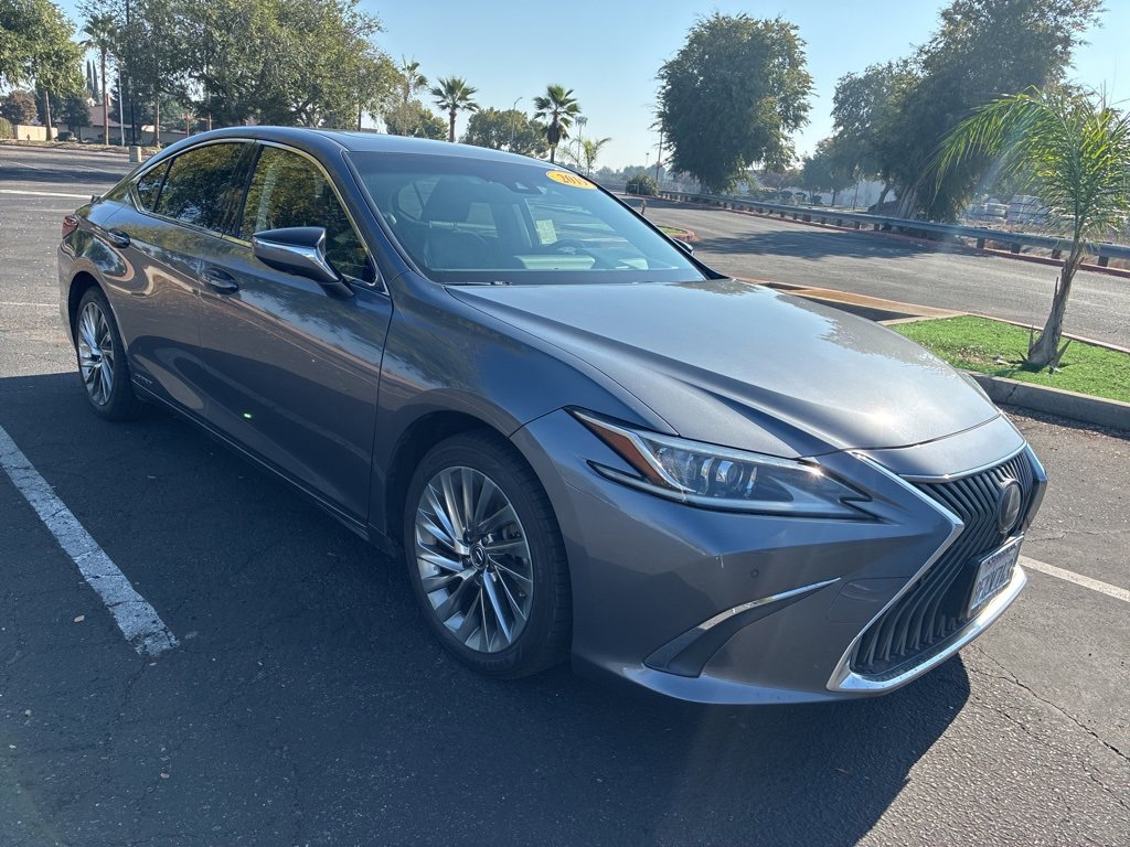 2019 Lexus ES Hybrid 300h Luxury
