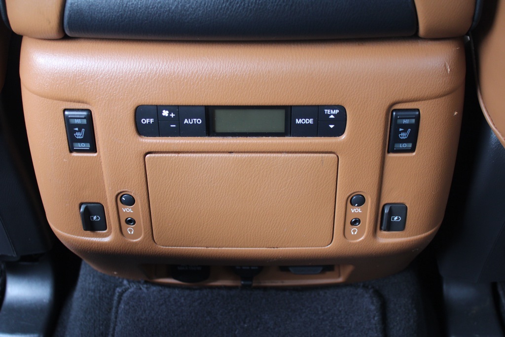 2019 Infiniti QX80 Luxe photo 23