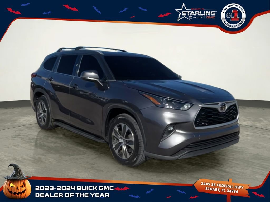 2022 Toyota Highlander XLE photo 8