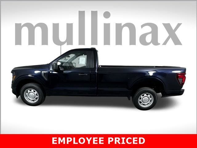 2025 Ford F-150 XL photo 2