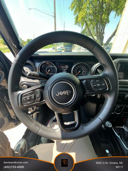 2020 Jeep Wrangler Unlimited Sport Altitude photo 17