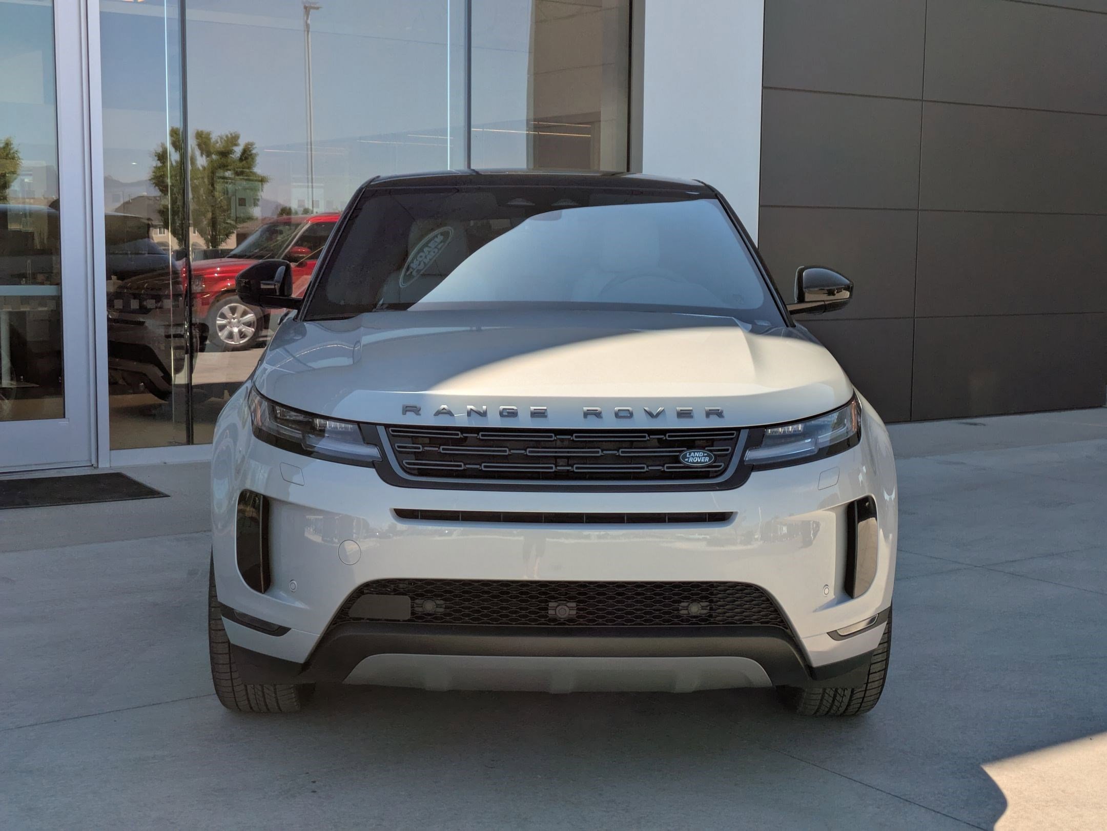 2026 Land Rover Range Rover Evoque S photo 2