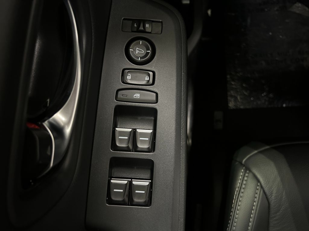 2025 Honda Pilot Touring photo 14