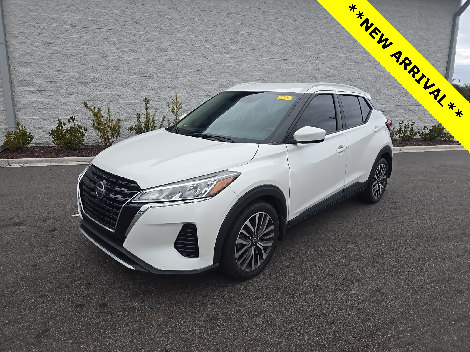 2021 Nissan Kicks SV's photo