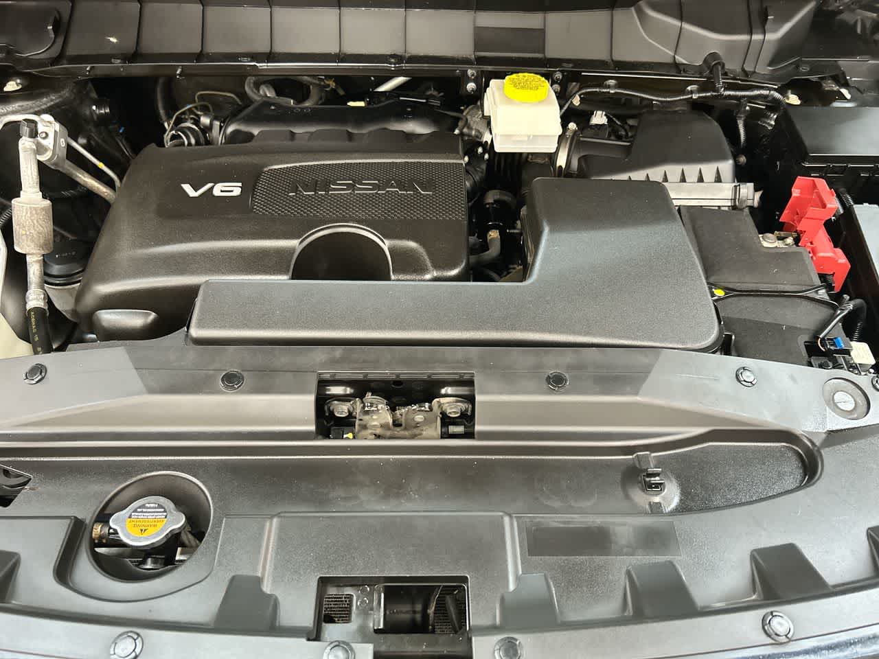 2022 Nissan Pathfinder SV photo 11