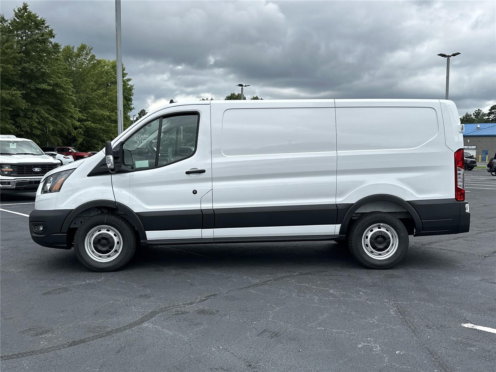 2025 Ford Transit Cargo Van photo 7