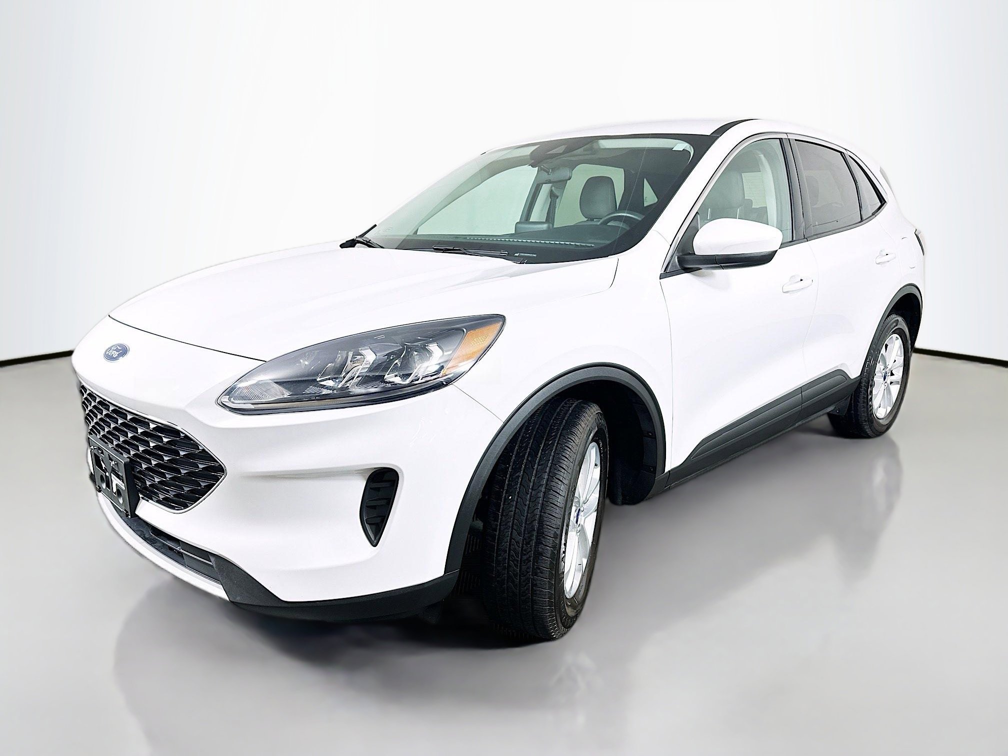 2021 Ford Escape SE photo 3