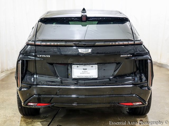 2025 Cadillac Lyriq Luxury photo 4