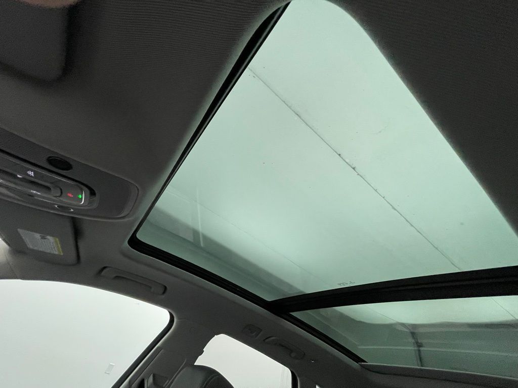 2022 Audi Q5 45 S line Premium photo 9