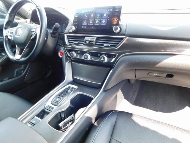 2022 Honda Accord Sport 2.0T photo 18