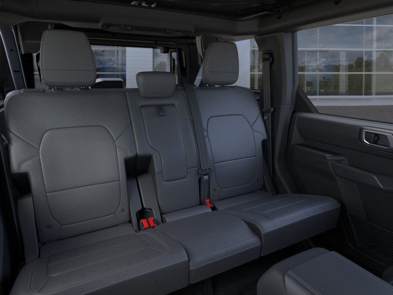 2025 Ford Bronco Outer Banks photo 11