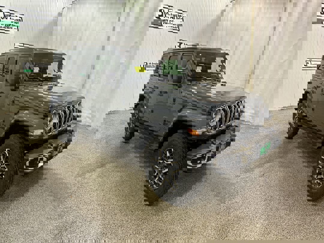 2026 Jeep Wrangler 4-Door Sahara's photo