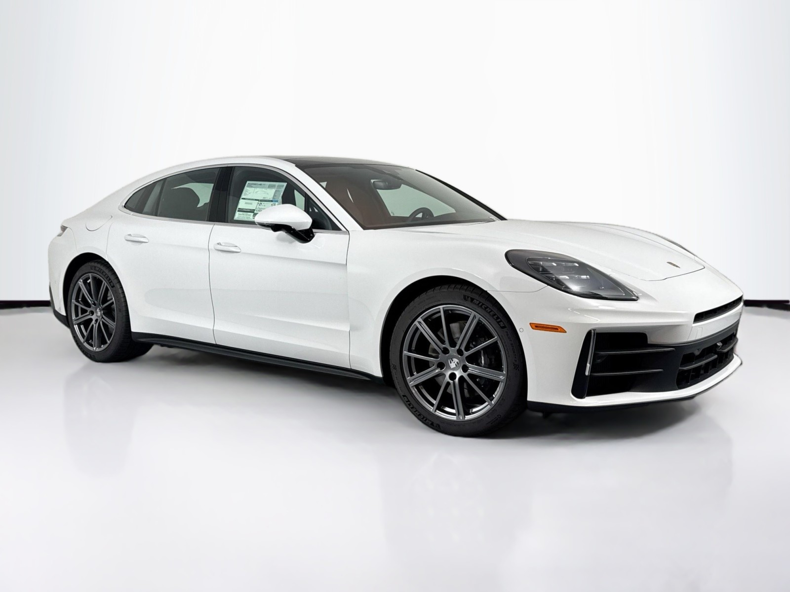 2025 Porsche Panamera 4 photo 7