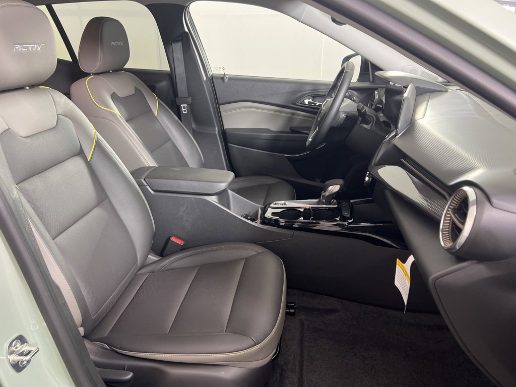 2025 Chevrolet Trax ACTIV photo 17