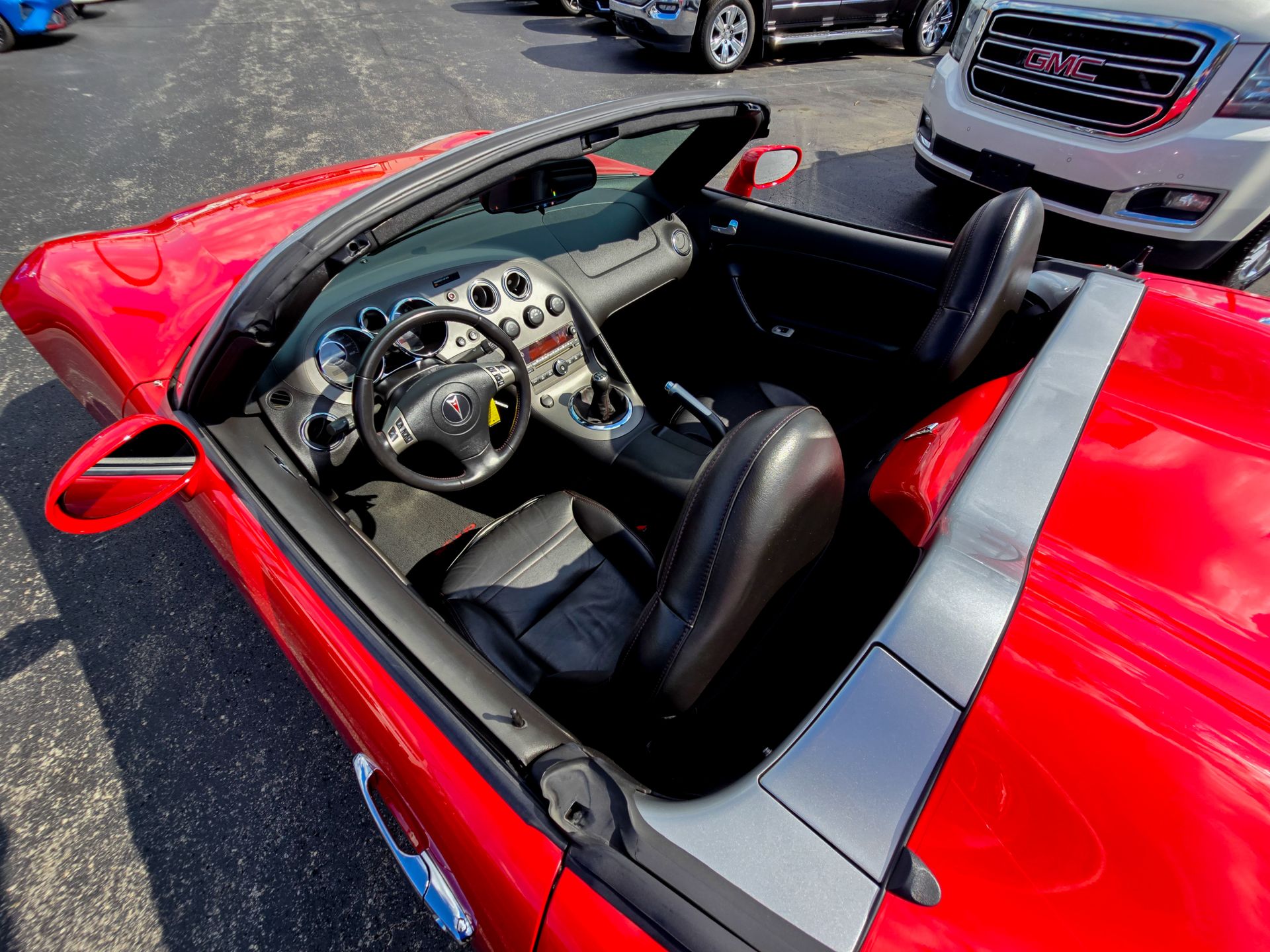 2009 Pontiac Solstice photo 25