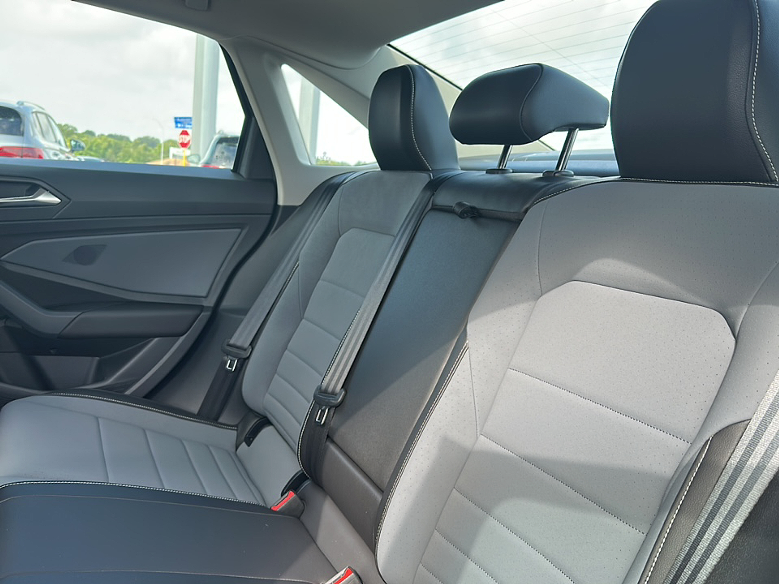 2025 Volkswagen Jetta 1.5T SE photo 7