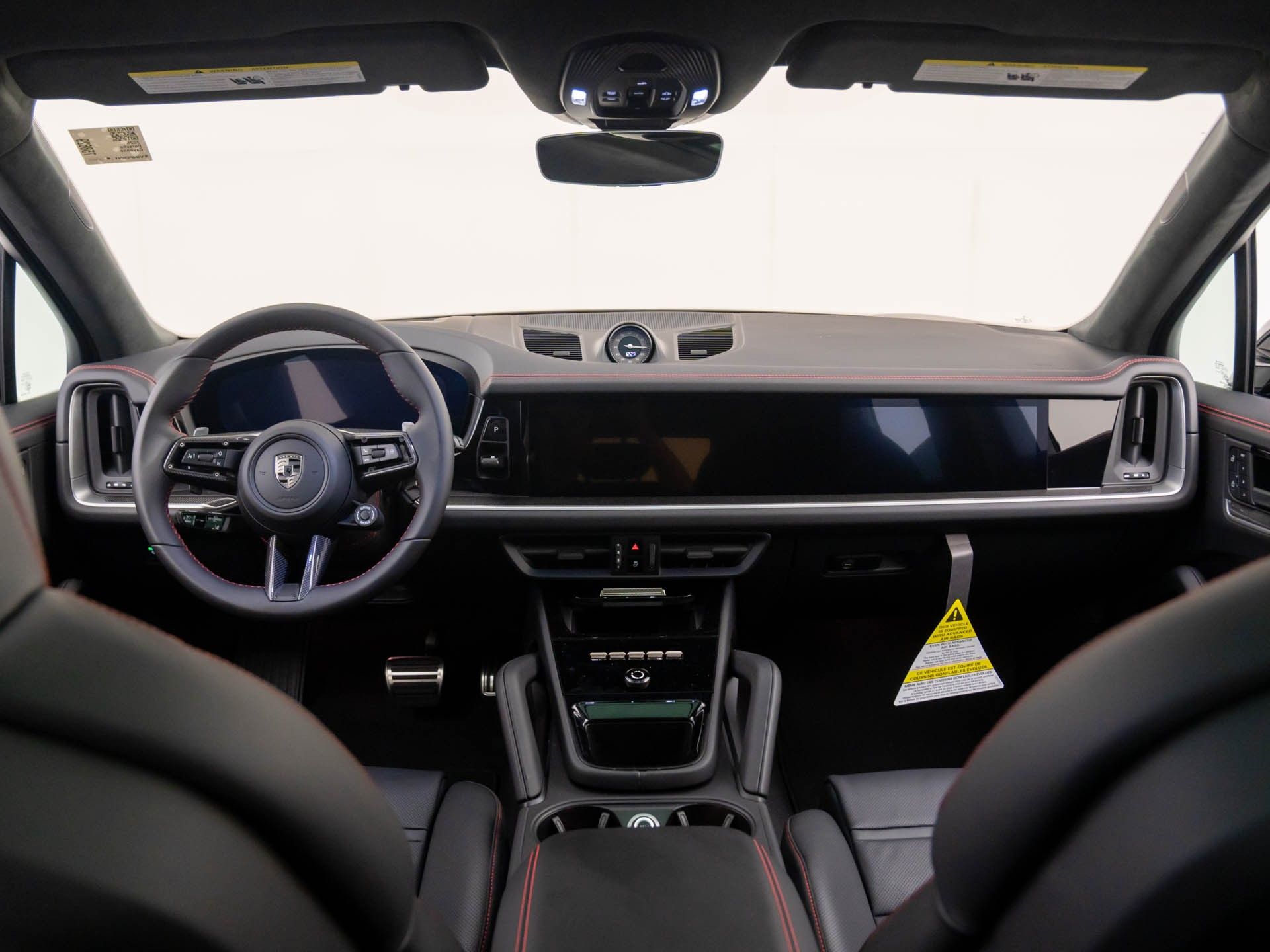 2025 Porsche Cayenne E-Hybrid Turbo photo 10