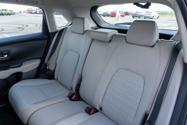2026 Honda HR-V LX photo 16
