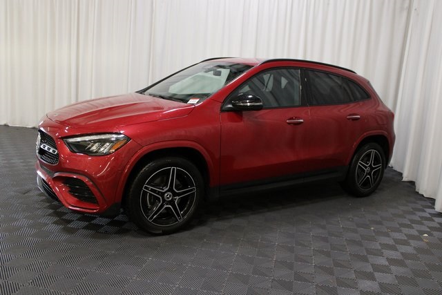 2025 Mercedes Benz GLA 250 4MATIC photo 2