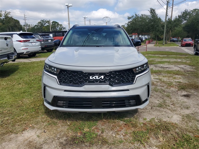 2022 Kia Sorento EX photo 3