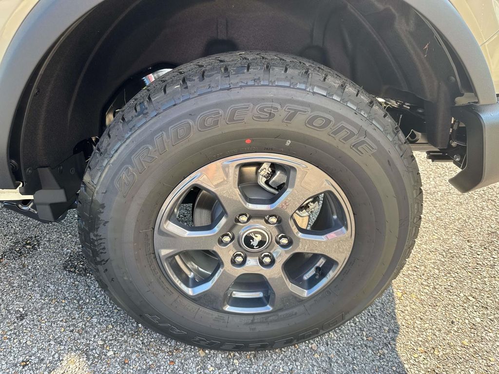 2025 Ford Bronco Big Bend photo 3