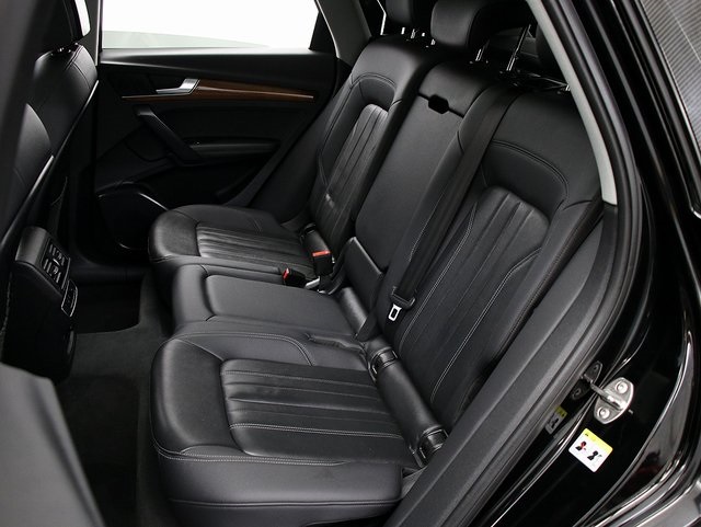2021 Audi Q5 45 Premium Plus photo 11