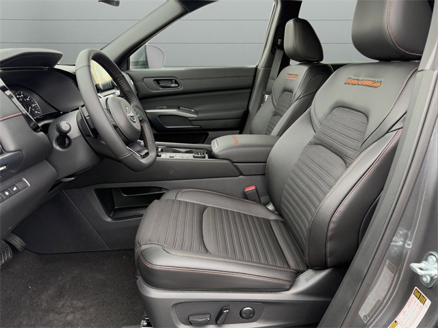 2025 Nissan Pathfinder Rock Creek photo 9