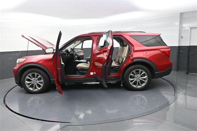 2023 Ford Explorer Limited photo 37