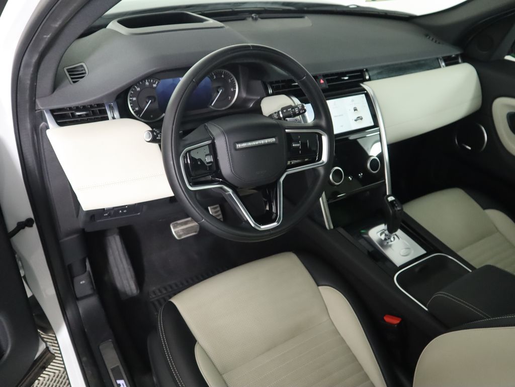 2023 Land Rover Discovery Sport SE R-Dynamic photo 9