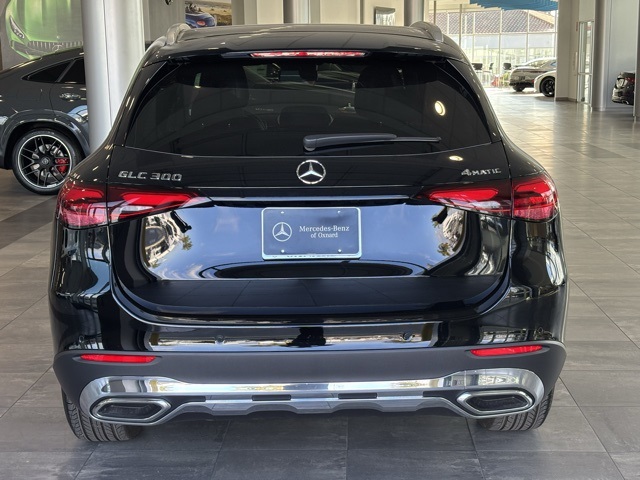 2025 Mercedes Benz GLC 300 4MATIC photo 4
