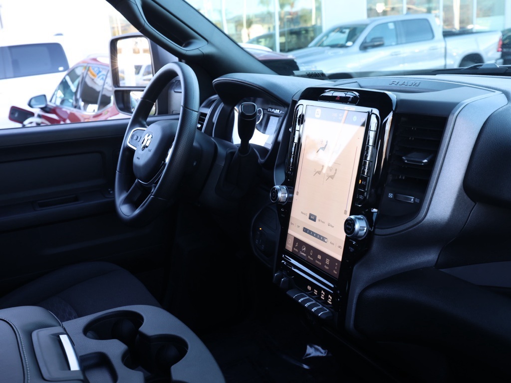 New 2026 Granite Crystal Metallic Clear-Coat Exterior Paint RAM Tradesman image 18