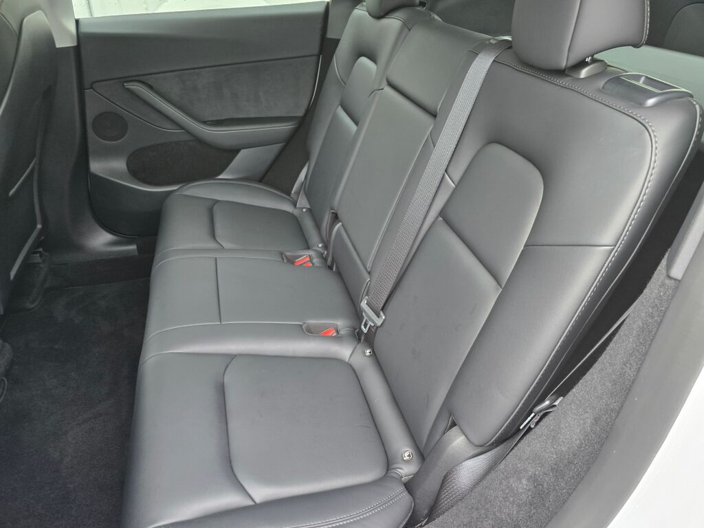 2023 Tesla Model Y Long Range photo 18