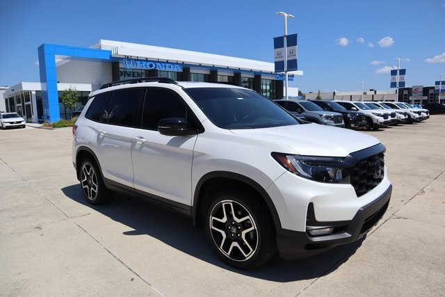 2023 Honda Passport Elite's photo