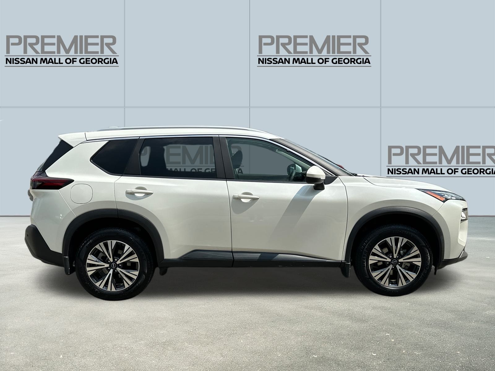 2023 Nissan Rogue SV photo 4