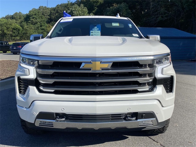 2023 Chevrolet Silverado 1500 High Country photo 11