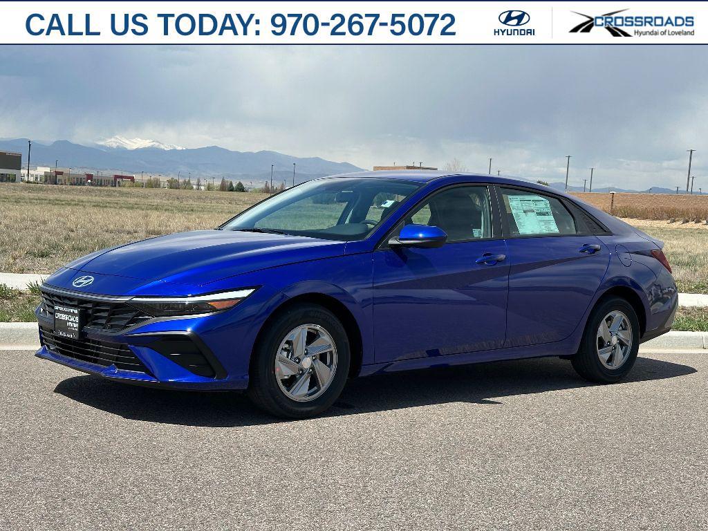 2025 Hyundai Elantra SE's photo