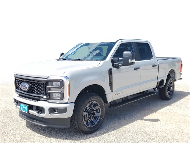 2025 Ford F-250 XL photo 3