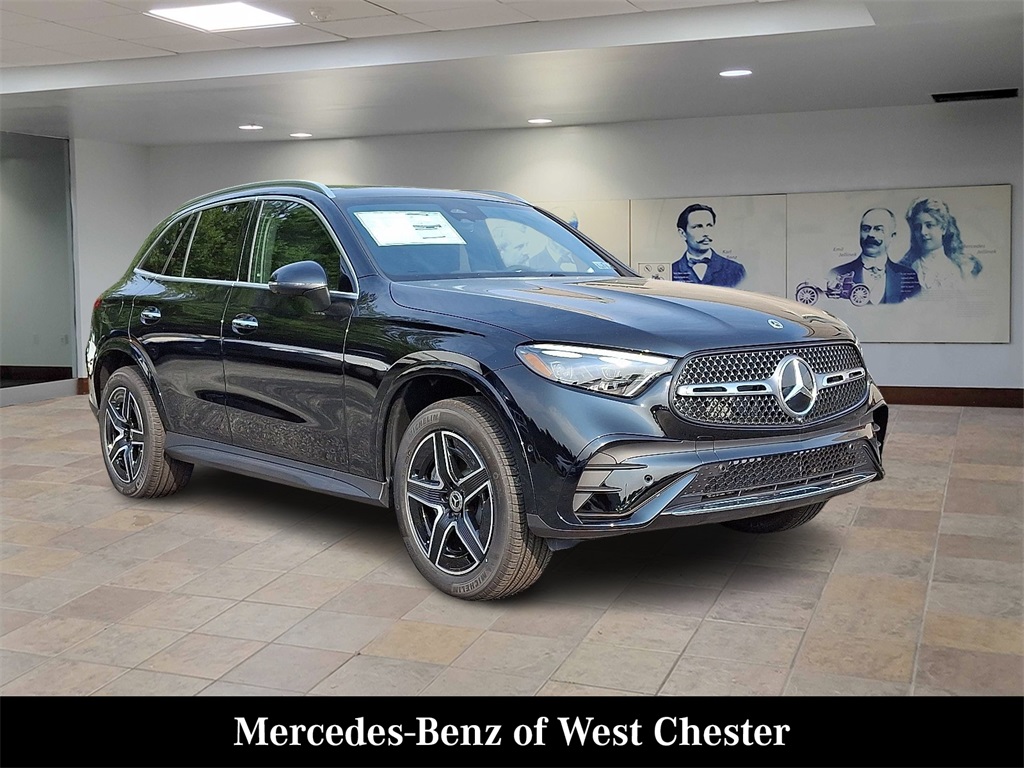 2025 Mercedes-Benz GLC Base's photo