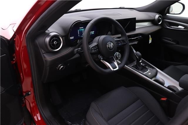2024 Alfa Romeo Tonale Ti photo 8