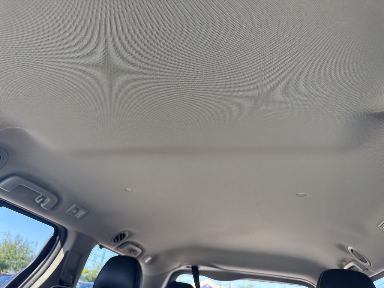 2019 Toyota Sienna SE Premium photo 11