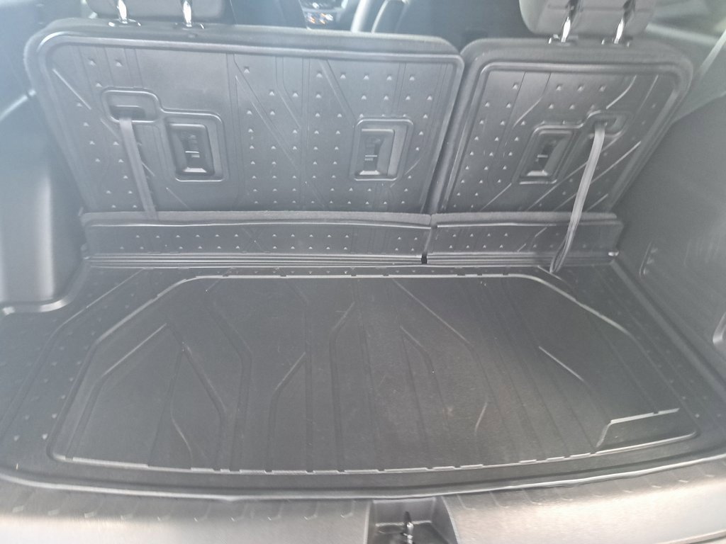 2023 Chevrolet Traverse Cloth photo 24