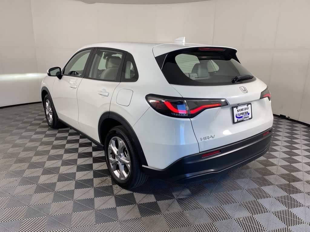2023 Honda HR-V LX photo 4