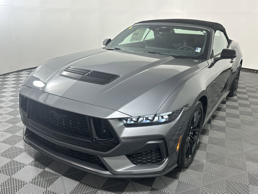 2025 Ford Mustang GT Premium Convertible photo 3