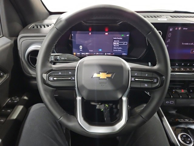 2024 Chevrolet Colorado LT photo 16