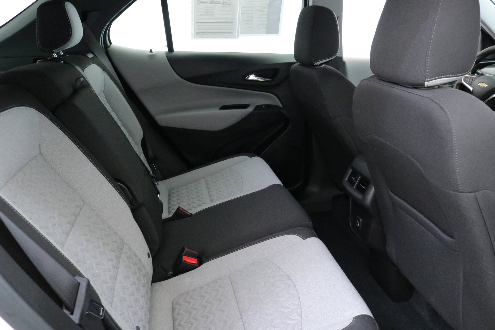 2022 Chevrolet Equinox LS photo 28