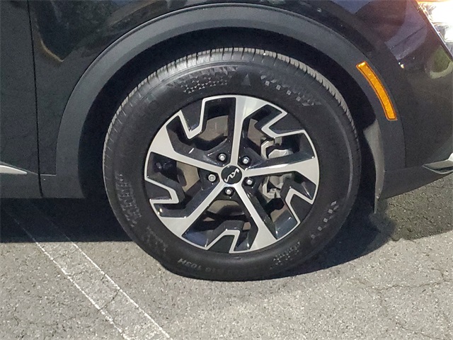 2025 Kia Sportage EX photo 4