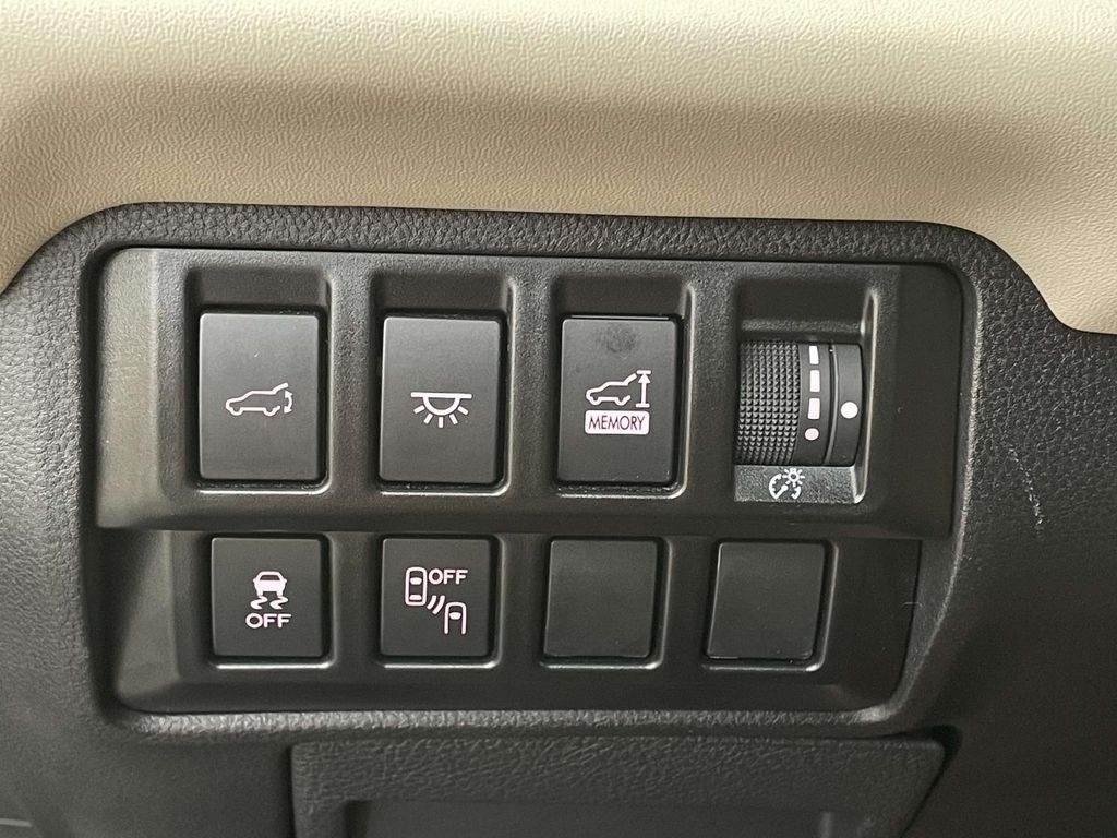 2022 Subaru Ascent Touring photo 8